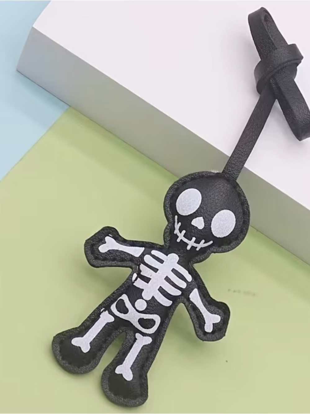 Black Skeleton Key Charm - Playful Gothic Accessory